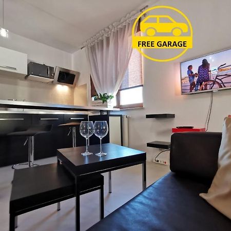 Apartament 33 クラクフ エクステリア 写真
